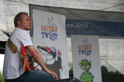 gal/2010/2010 Saitentwist Gelsenkirchen 6.6. Tag des Kindes Sport Paradies/2010 Saitentwist 06.06. Gelsenkirchen Sportparadies Tag d Kindes 006.jpg